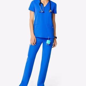 WearFigs Women Scrub Set in ROYAL BLUE
